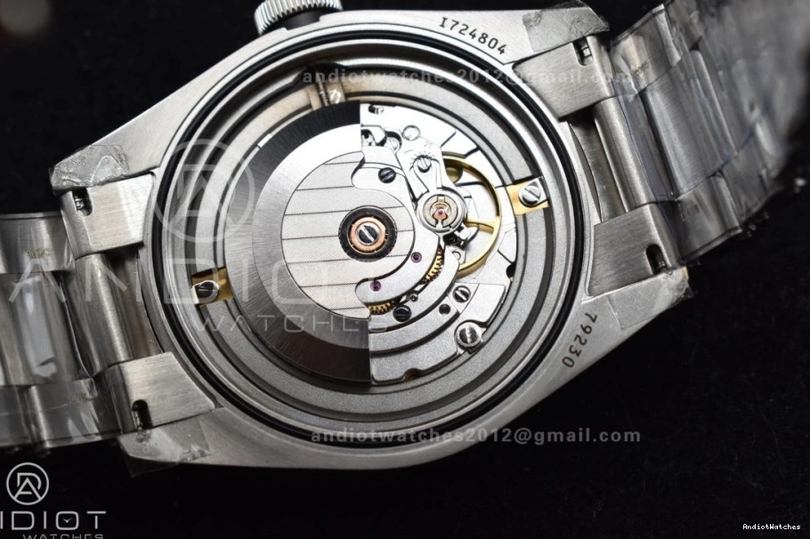 Edition Best Supportive V 899 Bay A2824 Bracelet Heritage SS 1:1 Black on ZF Steel 0126